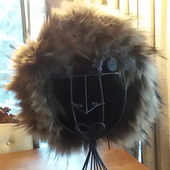 💥SOLD💥Fur hat"Authentic Fur" - Picture 2 of 8